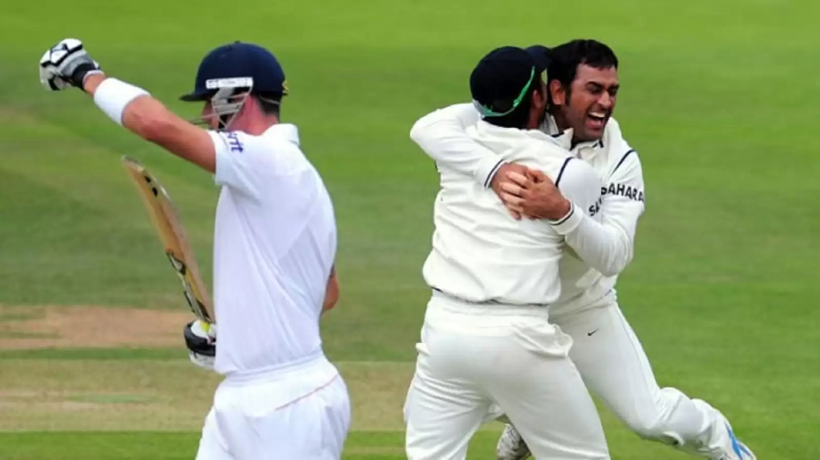 Rahul Ratra WATCH: When Indian wicket-keepers bowled in Tests Ft. MS Dhoni, Ajay ...