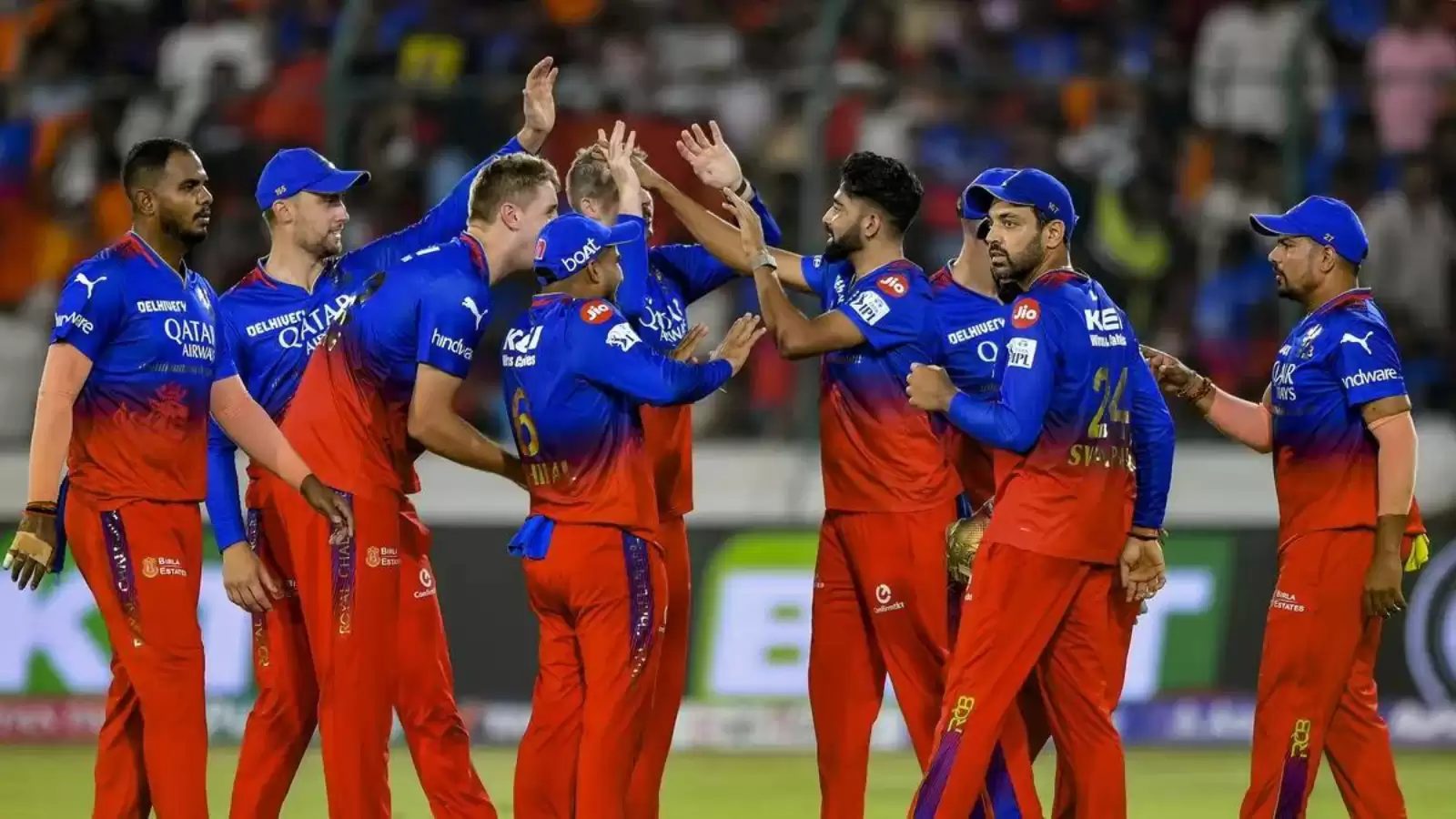 RCB's Overseas Star delivers stellar all-round performance; Scores ...