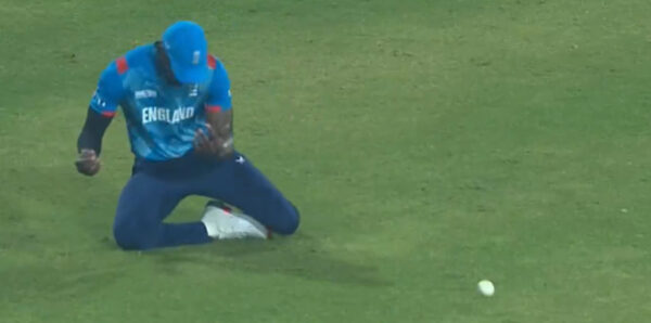 Jofra Archer’s Dropped Catch of Alex Carey Comes Back to HAUNT Him After Australia Register Record Chase in Champions Trophy 2025 [WATCH]