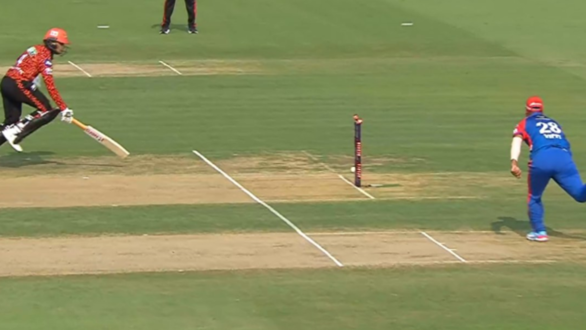 Abhishek Sharma run out DC vs SRH IPL 2025