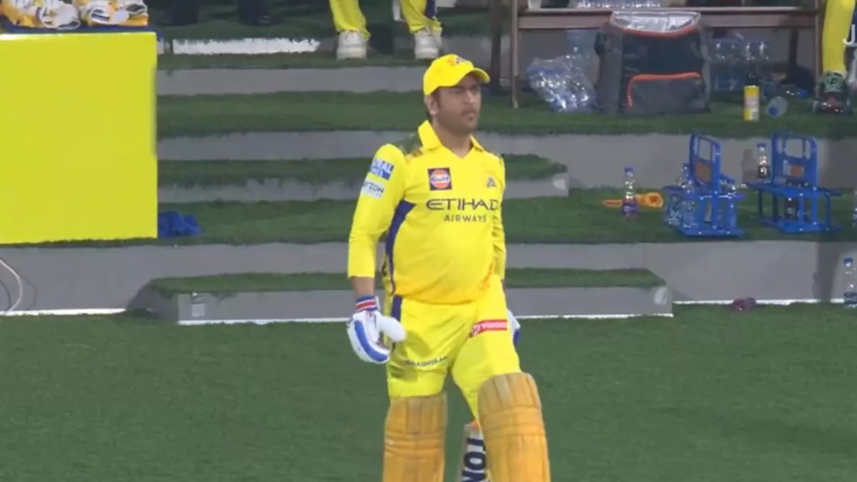 MS Dhoni CSK vs MI IPL 2025