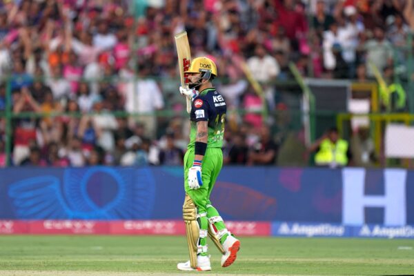 virat kohli rcb green jersey rr vs rcb ipl 2025