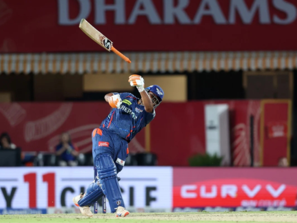 Former RCB Coach Sanjay Bangar's Blunt Dig at Rishabh Pant Amidst IPL 2025 Suspension