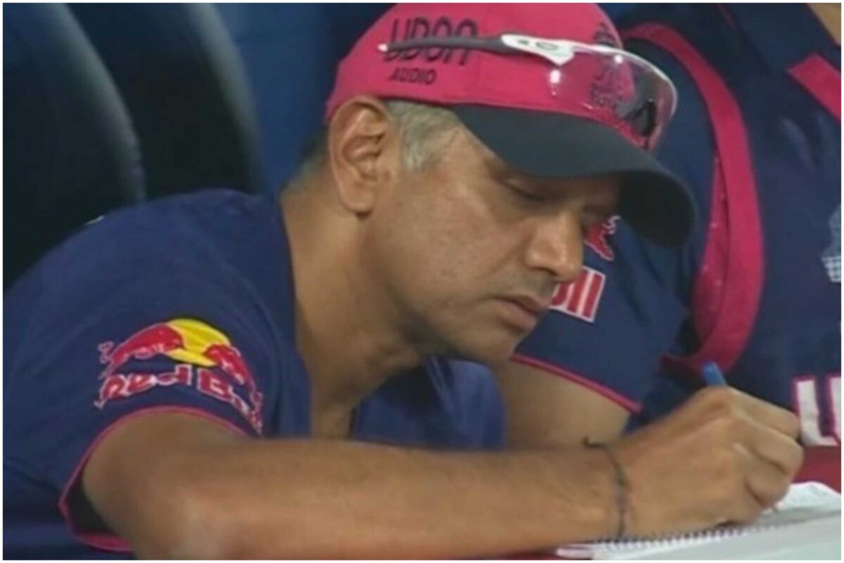 REVEALED! Rahul Dravid Reveals What He Keeps Writing in His Notebook in the Dugout