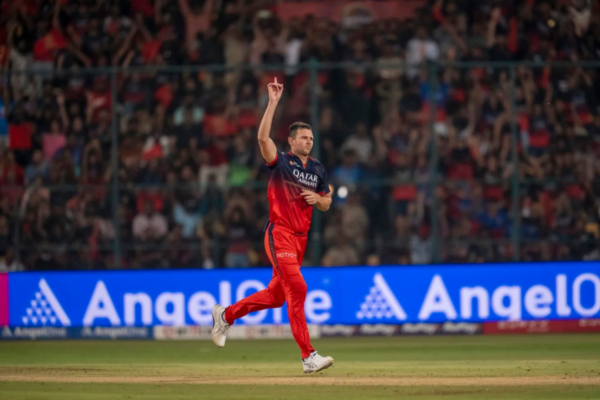 Why is Josh Hazlewood Not in RCB Playing XI vs CSK in IPL 2025 Match Today? Lungi Ngidi Named Replacement