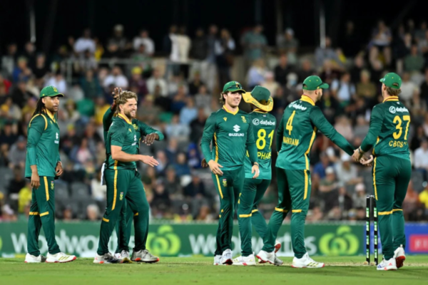 South Africa Batting Coach Issues Warning to England, Reveals Proteas’ New Approach in ODIs After Rule Change
