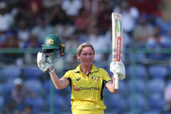 Beth Mooney Australia IND vs AUS