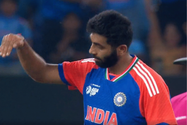 Jasprit Bumrah Does A 'Flight Crash' Celebration After Dismissing Haris Rauf in Asia Cup 2025 Final [WATCH]