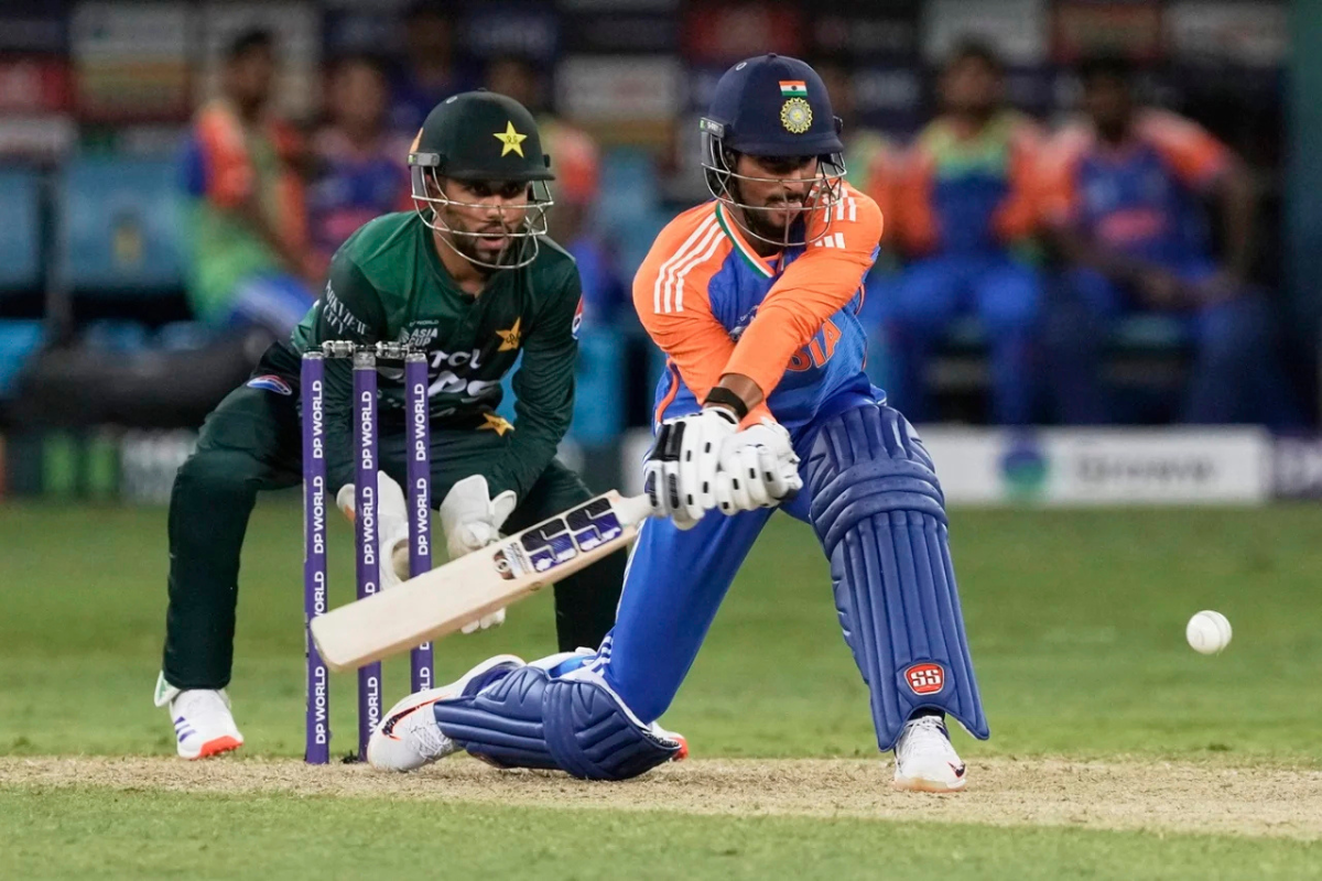 india vs pak live updates asia cup 2025 axar patel kuldeep yadav tilak varma