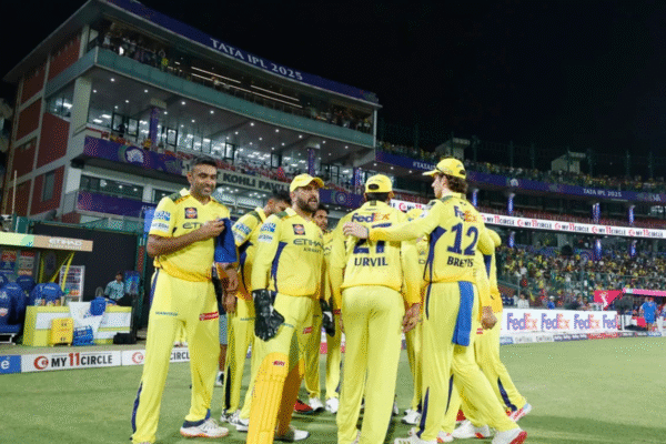 CSK Rookie Urvil Patel Slams 96-Ball Hundred in Bengal vs Gujarat Ranji Trophy Match Against Attack Ft. Mohammed Shami, Akash Deep