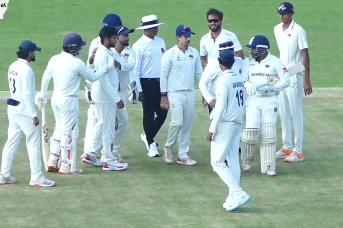 [WATCH] Prithvi Shaw Involved in Heated Exchange With Former Mumbai Teammates After 181 Knock in Warm-Up Game Before Ranji Trophy.
