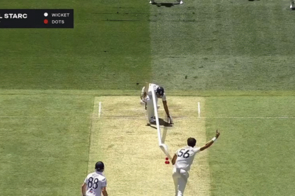 Mitchell Starc Dismisses Ben Stokes for 10th Time With a Perfect Set-Up in First Ashes 2025 Test [WATCH]