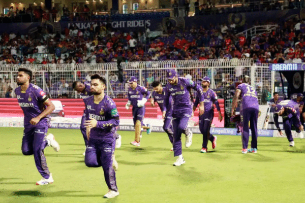KKR Batter Rushed To Hospital After A Catch Attempt in Vijay Hazare Trophy 2025-26 Angkrish Raghuvanshi