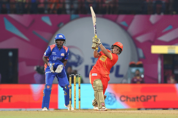 Michael Klinger Reveals Why Gujarat Giants Trusted Kanika Ahuja at No.3 After Anushka Sharma Injury in WPL 2026.