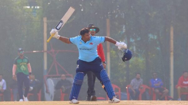 Sarfaraz Khan Slams Record-Breaking Fifty, Blasts Abhishek Sharma for 30 Runs in Vijay Hazare Trophy 2025–26