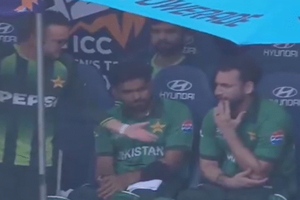 Skipper Salman Agha and Mike Hesson Seen in a Heated Exchange in PAK vs NAM T20 World Cup 2026 Clash [WATCH]