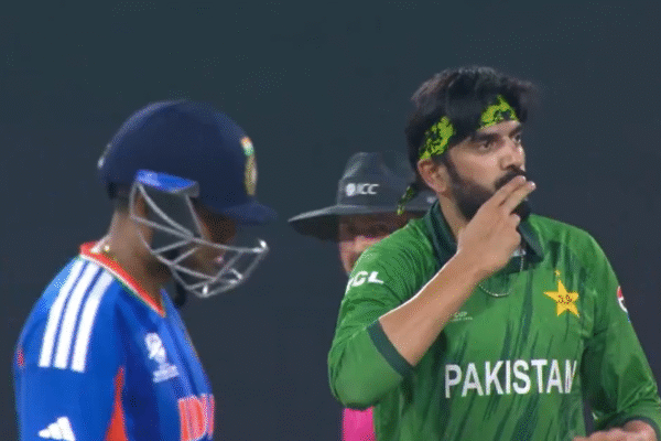Usman Tariq Sends Flying Kiss After Dismissing Suryakumar Yadav in IND vs PAK T20 World Cup 2026 Clash
