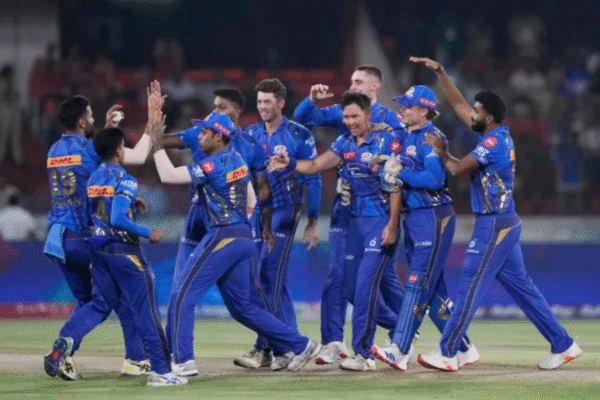 Former RCB Captain Faf du Plessis Hails Mumbai Indians Pair Sherfane Rutherford, Will Jacks Before IPL 2026