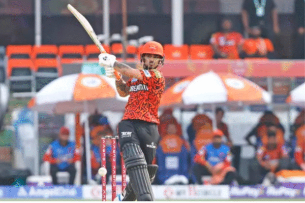 Ishan Kishan Smacks 72 Runs Off 24 in SRH Intra-squad Match, Set to Put Up Stunning Show in IPL 2026