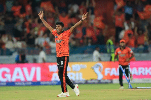 SRH Youngster Sakib Hussain Reveals How MS Dhoni Motivated Him After Snaring Four-wicket Haul in IPL 2026 Debut